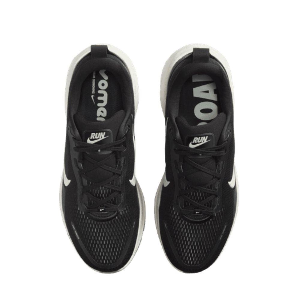 NIKE VOMERO 18 WIDE รองเท้าวิ่งถนนผู้ชาย - Rev Online
